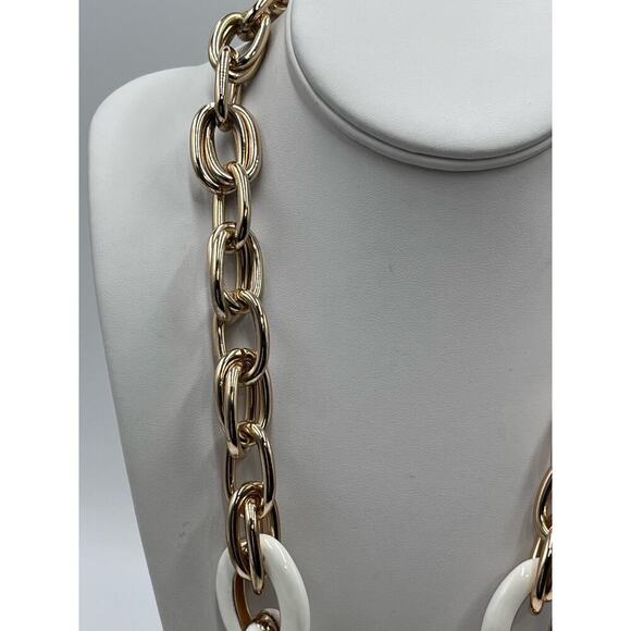 Lane Bryant Vintage Heavy White Enamel Gold Tone Link Chain Necklace - Picture 5 of 12